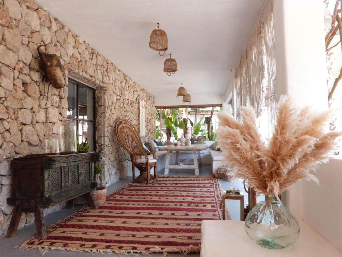 Ipunga Ibiza - Adults Only Villa Cala Llonga  Exterior photo